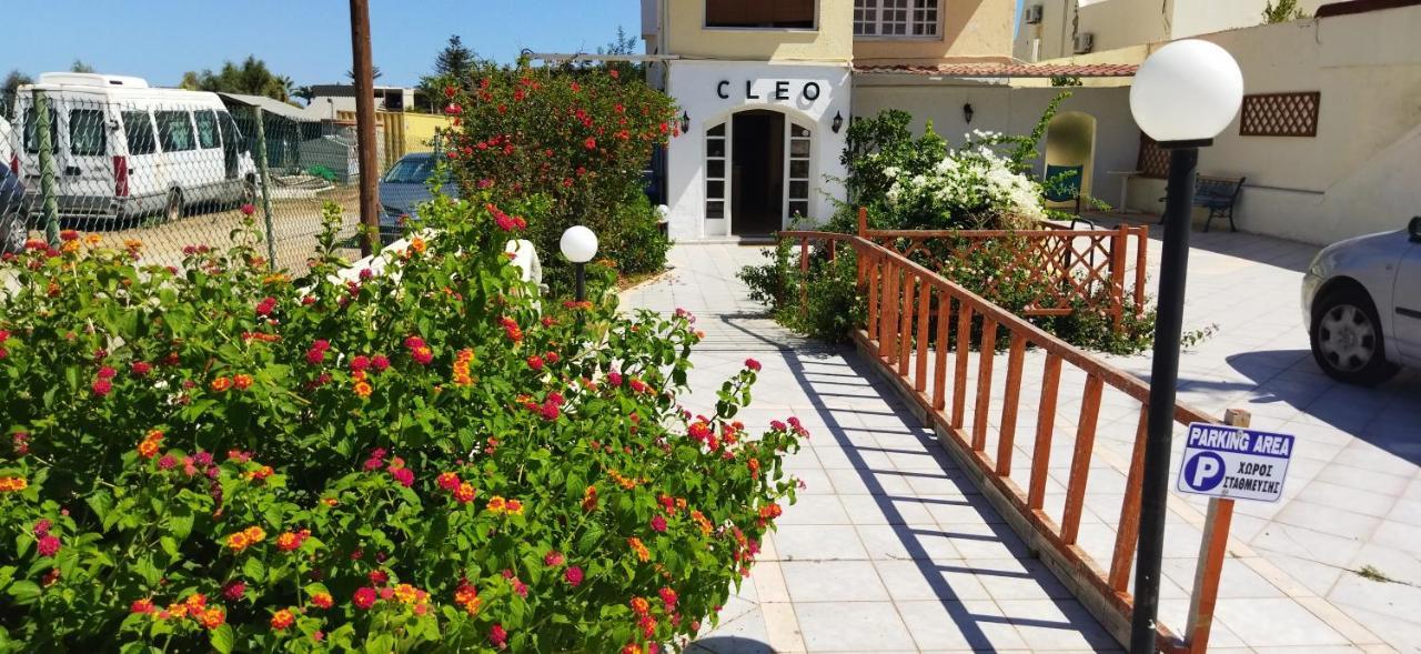 Cleo Rooms 250M From The Beach Малиа Екстериор снимка
