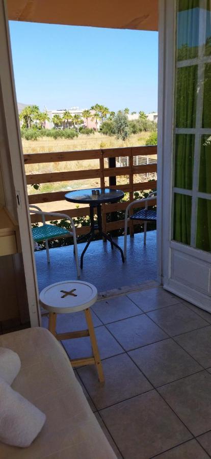 Cleo Rooms 250M From The Beach Малиа Екстериор снимка